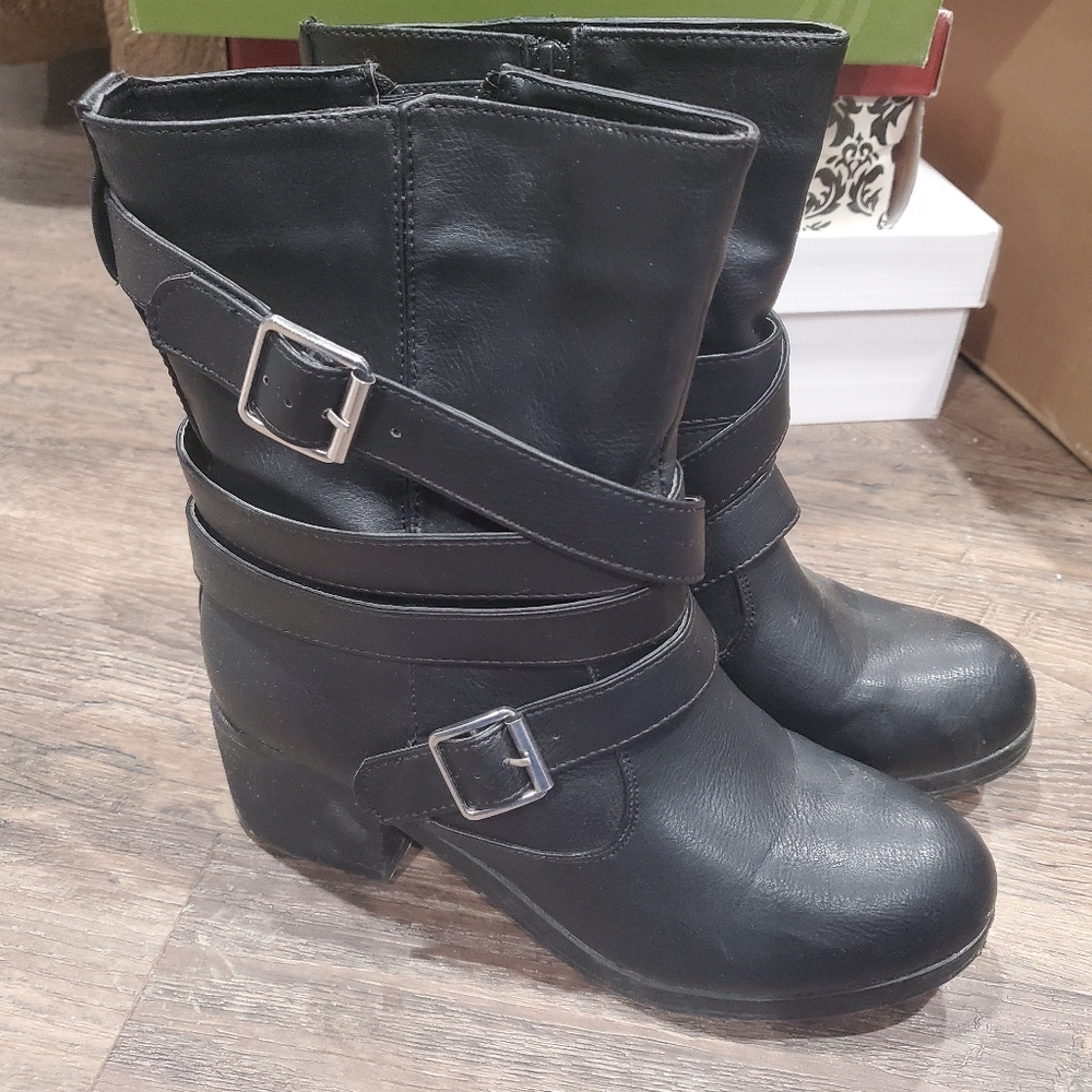 Black boots